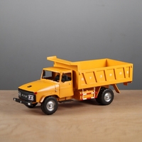 Simulation de l'ancien modèle de véhicule d'ingénierie de camion de transport Jiefang CA141 Pièces de collection artisanales vintage