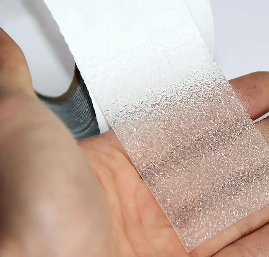 E win hot sell free sample strong adhesive waterproof transparenut non skid die cut tape for skin friendly PEVA anti slip tape
