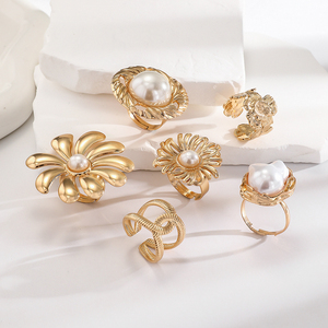 Nouvelles bagues géométriques de luxe léger exagérées, design personnalisé, ensemble de bagues en alliage pour femmes, bijoux à la mode, vente en gros - Product Image 4