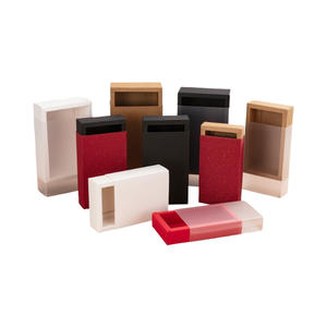 Bolsas de Regalo de Papel Kraft Impresas Personalizadas, Blancas y Negras, con Base Cuadrada y Lámina Dorada, Tamaño y Logotipo Personalizados, Empaque para Regalos - Product Image 4