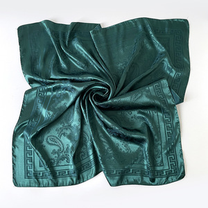 Écharpe carrée personnalisée en satin jacquard à motif de fleurs de cajou 90*90 cm pour <span class=keywords><strong>homme</strong></span>, écharpe de cou, hijab musulman, écharpe ethnique pour femme - Product Image 5