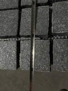 54x54cm pavés en pierre de granit noir absolu dessus flammé et côtés pavé en maille naturelle avec <span class=keywords><strong>prix</strong></span> bon marché pavé extérieur pierre naturelle - Product Image 5