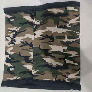 Cache-cou thermique en polaire noir à motif personnalisé, cache-visage tubulaire multifonctionnel, bandana d'hiver camouflage - Product Image 5