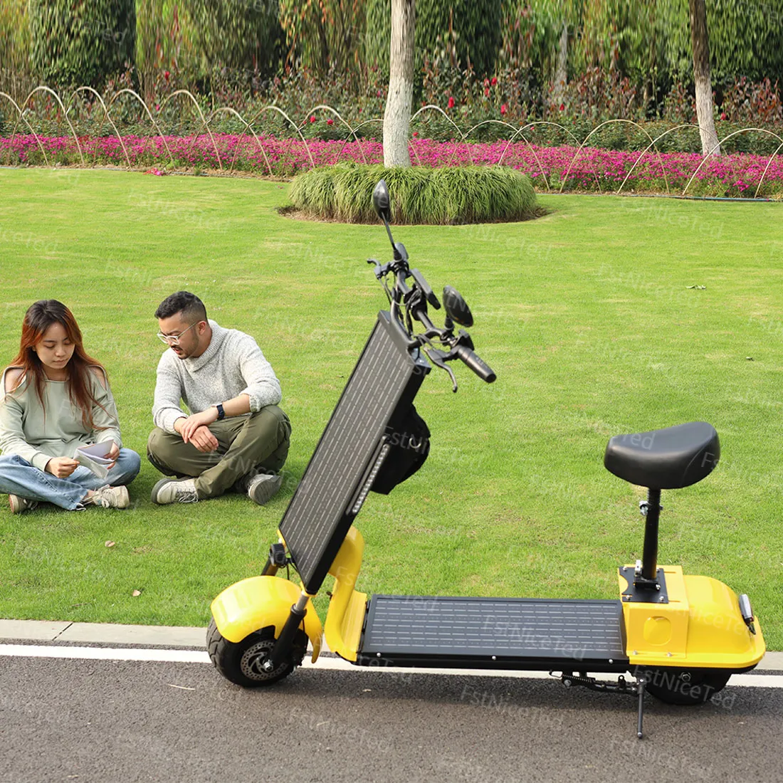 Nueva innovación Tech 36V 400W 48V 700W dos ruedas adulto energía plegable scooter eléctrico con energía solar con asiento de panel solar