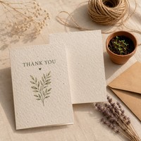 Étiquette en papier semence pliable écologique avec estampage à chaud |   Carte personnalisée pour le branding des marques de vêtements indépendantes européennes