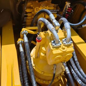 Excavatrice sur chenilles Komatsu PC400-8 d'occasion, 40 tonnes, modèle 2022, puissance 270 kW, garantie 1 an, composants principaux inclus - Product Image 5