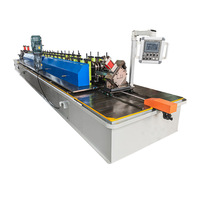 Machine de fabrication de profilés en C et en U à réglage automatique multi-tailles, pour rails et quilles, laminée à froid