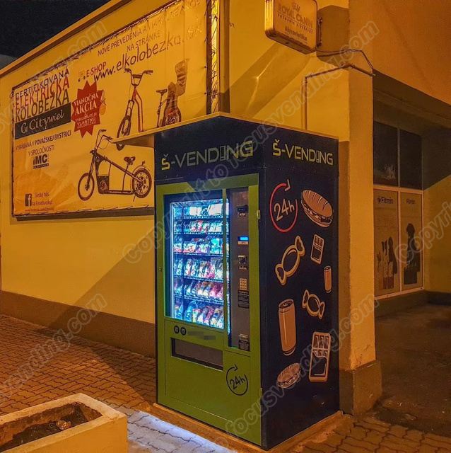Multi Temperature Outdoor Vending Machine for Drinks Snacks Survival Kits
