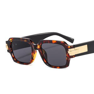 Nouvelles lunettes de soleil Street Shot, style personnalité, rétro littéraire, monture petite et moderne, lunettes carrées, lunettes de soleil <span class=keywords><strong>2022</strong></span> pour hommes et femmes - Product Image 3