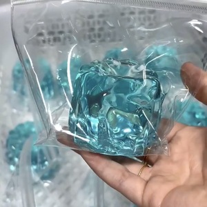 Jincan Glacier Cannelés Pinch Ice Blue Transparente Súper Suave, Juguete Antiestrés de Compresión, Colgante para Aliviar la Presión, Juguete de Compresión de Gran Venta - Product Image 5