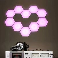 Lampes murales LED hexagonales RGB, télécommande, panneau modulaire, DIY, connectables, changement de couleur, écologiques, à intensité variable, décoration de chambre à coucher, décoration de la maison
