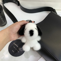 Porte-clés en peluche en forme de chien en fausse fourrure PomPom en 10 couleurs Design tendance pour la suspension de voiture et la décoration intérieure