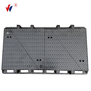 Couvercle de regard <span class=keywords><strong>en</strong></span> <span class=keywords><strong>fonte</strong></span> <span class=keywords><strong>ductile</strong></span> EN124 <span class=keywords><strong>D400</strong></span> carré pour le marché du Qatar, antivol et anti-fuite d'eau - Product Image 4