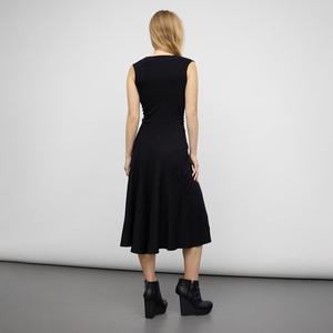 Robe <span class=keywords><strong>tunique</strong></span> noire drapée à manches courtes, extensible, sans manches, col bateau, torsadée devant, froncée, longueur midi, style débardeur - Product Image 4