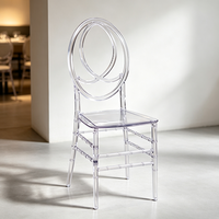 Chaise fantôme élégante en acrylique transparent empilable pour la location d'événements et mariages – Vente en gros