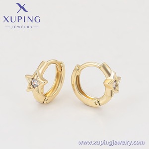 X000881501 Bijoux XUPING Boucles d'oreilles créoles Huggie plaquées or 14K avec breloque étoile tendance pour femme - Product Image 6