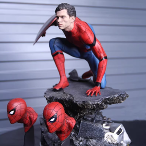Nueva Estatua Hecha a Mano del Increíble Hombre Araña, Estatua de Personaje de Película de Sideshow en Venta - Product Image 1