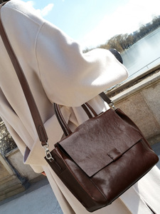 Bolsos de Mano de Cuero Genuino para Mujer, Bolsos de Hombro de Gran Capacidad, Diseño de Moda, Personalizados, Venta al Por Mayor de Fábrica - Product Image 4