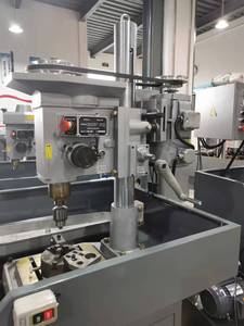Máquina Roscadora de Alta Eficiencia y Tipo de Engranaje Estable M6516, Máquina Roscadora Multihusillo para Terminales de Soldadura - Product Image 2