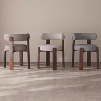 Chaise de salle à manger de luxe rembourrée en bois de frêne blanc, fauteuil rétro design à dossier haut pour maison d'hôtes élégante et salon moderne