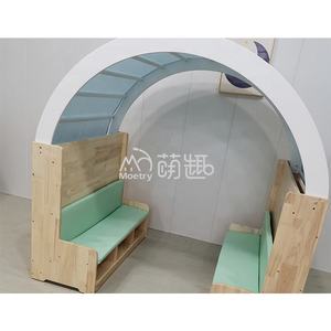 Moetry-<span class=keywords><strong>cabaña</strong></span> de <span class=keywords><strong>madera</strong></span> maciza de lectura para niños, estantería de libros prefabricada con sofá y silla para biblioteca - Product Image 4