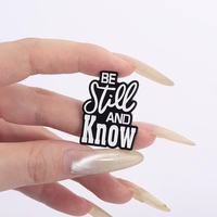La date limite pour les plaintes s'est produite hier. Épingles en émail, broches et badges de revers sur le thème 'I Match Energy so How We Gon'act Today', bijoux et cadeaux.