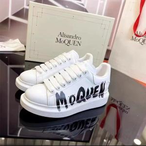 รองเท้าผ้าใบสีดำขาว <span class=keywords><strong>ราคา</strong></span>โรงงาน รุ่นคู่รัก ปี 2025 ใหม่ เพิ่มความสูง ใส่ได้หลายโอกาส รองเท้ากีฬาลำลอง - Product Image 2