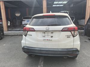 ホンダHR-V中古ターボガソリンSUV 134kW FWDドライブファブリックDark Auto LeftステアリングリアカメラR17タイヤ中古車2021年 - Product Image 5