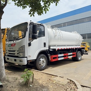 Camion-citerne à eaux usées Isuzu 4x2 de petite taille, 5 m³ avec pompe à vide pour fosses septiques et déjections, prix usine, à vendre - Product Image 2