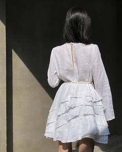 Nouveau design été décontracté ample à manches longues O cou <span class=keywords><strong>multicouche</strong></span> volants vêtements de vacances femmes <span class=keywords><strong>blanc</strong></span> lin Maxi robe - Product Image 6