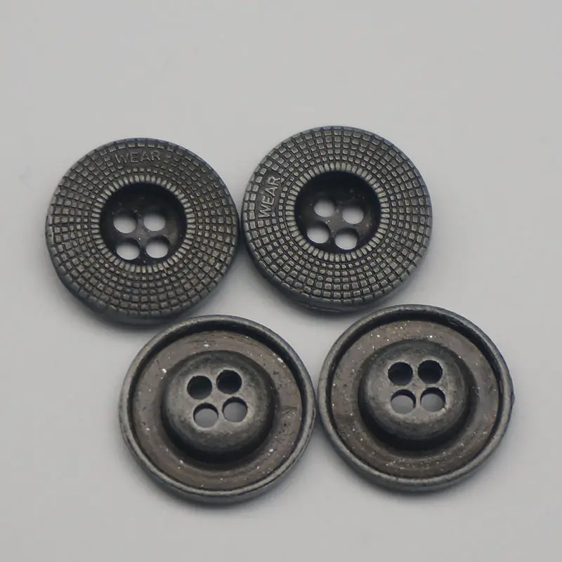 Desen eski stil yuvarlak siyah düğmeler giyim Scrapbooking dikiş 4 delikli alaşım düğmesi
