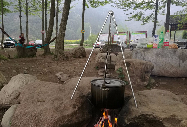 6 People Campfire BBQ Stove Grill Tripod Pot Hanger Picnic Fire Bracket Aluminum Alloy