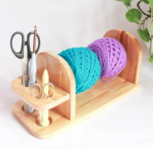 Fábrica Atacado De Madeira Fio Titular Tricô e Crochet Suprimentos Organizador Fio De Lã Bola Caddy Fio Titular Stand - Product Image 1
