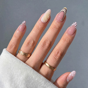 Vente en gros Deborah Faux ongles à presser avec logo personnalisé pré-dessiné, <span class=keywords><strong>24</strong></span> pièces, forme amande moyenne, motif fleur 3D, coquillage en relief, strass, couverture complète - Product Image 1