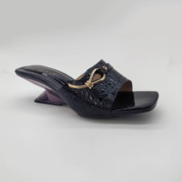 Mules en relief noir Croc pour femmes boucle en métal doré talon unique bout carré chaussures de soirée habillées