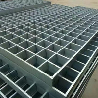Grille en acier inoxydable galvanisé à chaud pour bâtiment métallique, résistante à l'eau, en acier argenté, garantie 2 ans, pour marches d'escalier