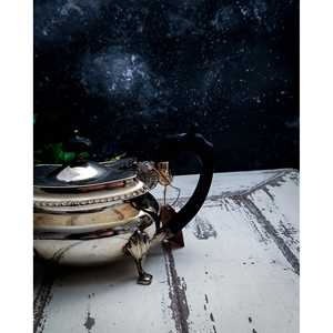 Teiera Elegante con Manico in Bakelite di Gabriella P. Sheffield - Product Image 6