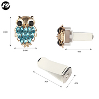 Diffuseur de parfum pour voiture en cristal de diamant en forme de hibou, accessoire d'intérieur automobile pour femme, ornement d'aromathérapie, clip de ventilation