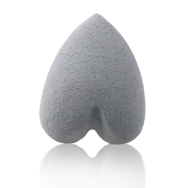 ฟองน้ำแต่งหน้า รูปหัวใจสีเทา