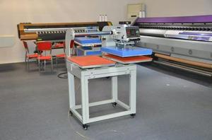 Presses à chaud à double station coulissante vers le haut Presse à sublimation Presse à chaleur pneumatique pour sweat à capuche et t-shits - Product Image 4