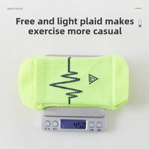 ถุงเท้าวิ่งปั่นจักรยานแบบกำหนดเองพร้อมโลโก้ขายส่ง ถุงเท้ากีฬา Coolmax แบบรัดกล้ามเนื้อ แห้งเร็ว คุณภาพสูง - Product Image 3