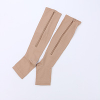 Chaussettes de compression unisexes à fermeture éclair pour la fasciite plantaire 20-30 Mmhg pour femmes