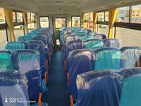 Bus scolaire 41 places modèle 2026, bonne qualité et prix bas à vendre