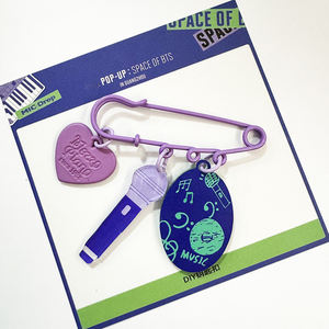 KPOP-Broches de hojalata JUNGKOOK RM V MIC DROP POP-UP, <span class=keywords><strong>JIN</strong></span> JIMIN, SUGA, bolso con colgante acrílico, alfileres para ropa, accesorio para regalo - Product Image 2