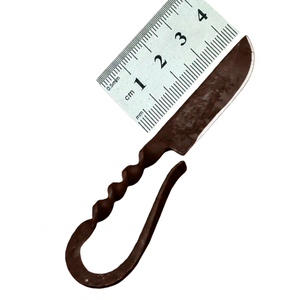 Couteau médiéval haut de gamme, fabriqué à la main en acier carbone, design d'inspiration médiévale, prise en main confortable, outil de bushcraft et de camping - Product Image 5