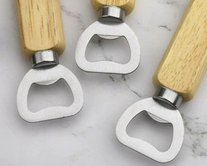 Xinrunjin, regalo de boda personalizable, mango de madera, cerveza, vino y destornillador, abrebotellas, logotipo grabado, artesanías de bambú y madera - Product Image 3