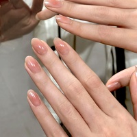 Lot de 30 faux ongles courts ovales effet blush style Ins ; Faux ongles à presser à motif étoile avec extrémité scellée, vente en gros
