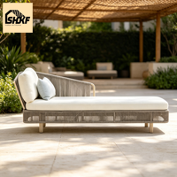 Chaise longue individuelle en corde avec cadre incurvé et pieds en bois, dossier inclinable, pour patio, jardin, bord de piscine, villa, terrasse