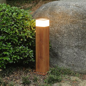Lampe de jardin LED à effet bois, étanche IP55, pour allée extérieure - Product Image 3