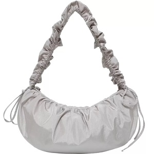 Bolso de Hombro Cruzado Coreano Minimalista con Efecto Fruncido para Mujer, Estilo Coreano Desenfadado, Bolso Tote Tipo Dumpling de Gran Capacidad - Product Image 5